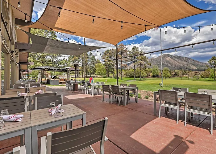 Dom wakacyjny Cozy Retreat W/ Balcony & Mtn View! Flagstaff